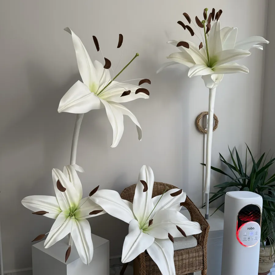 İkili lilyum: Eden Floral Art el yapımı dev çiçek